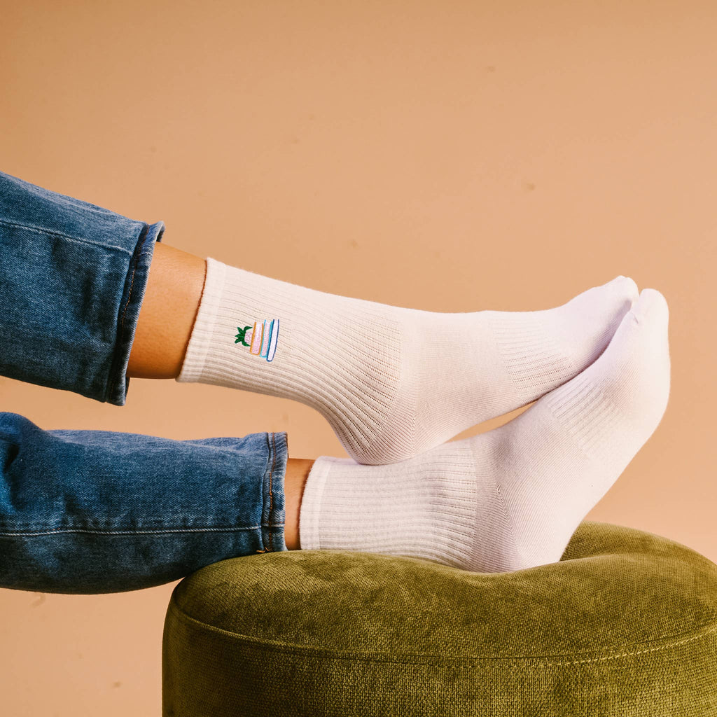 Book Nook - Embroidered Crew Socks