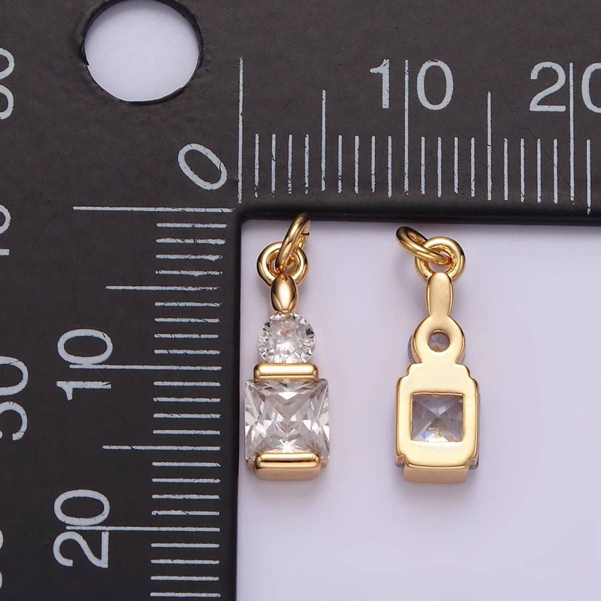 🟡 Geometric Crystal Charm