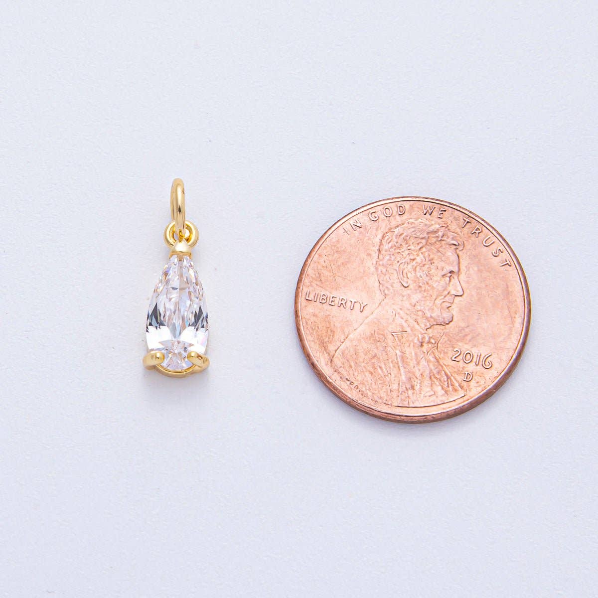 ✨ Teardrop Charm