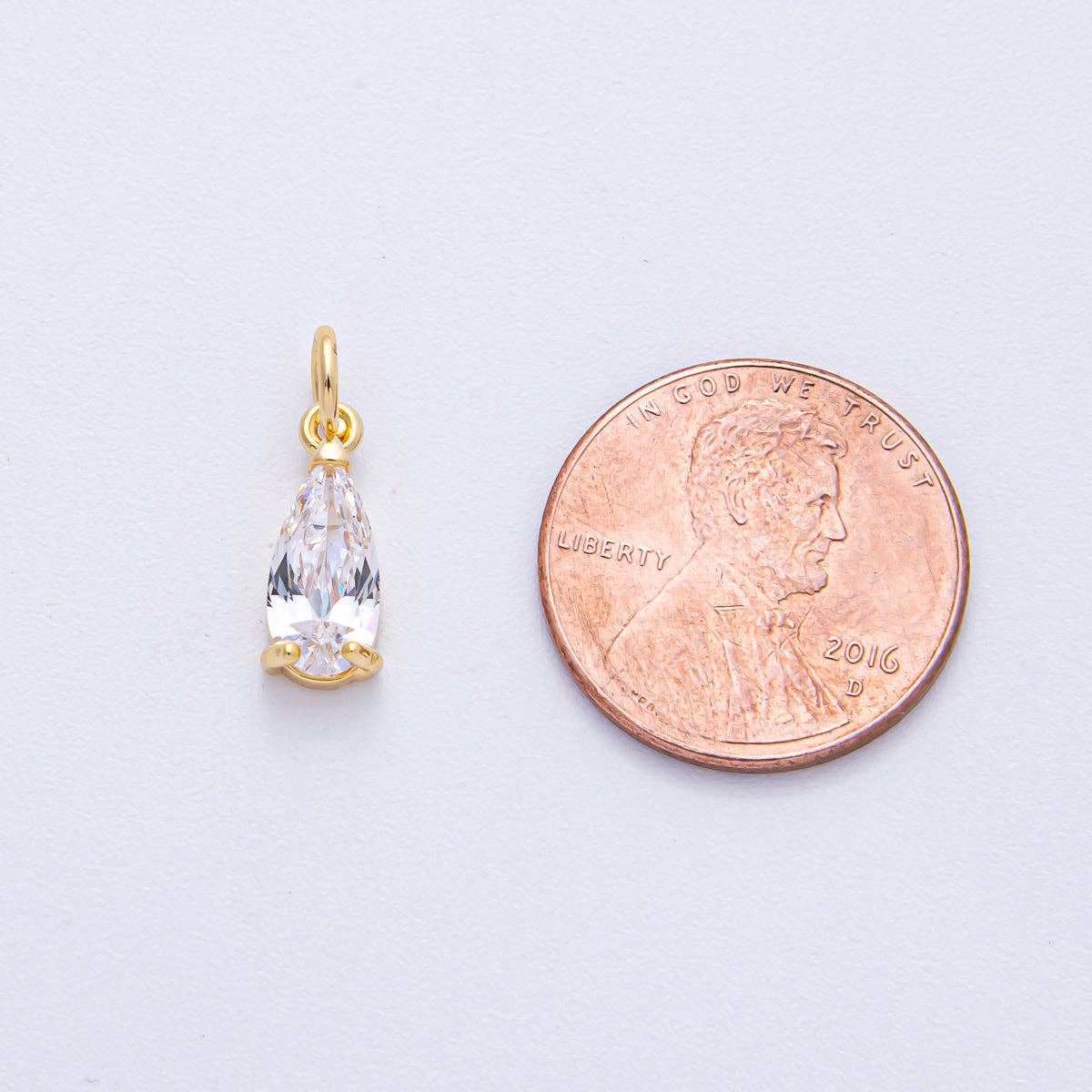 ✨ Teardrop Charm