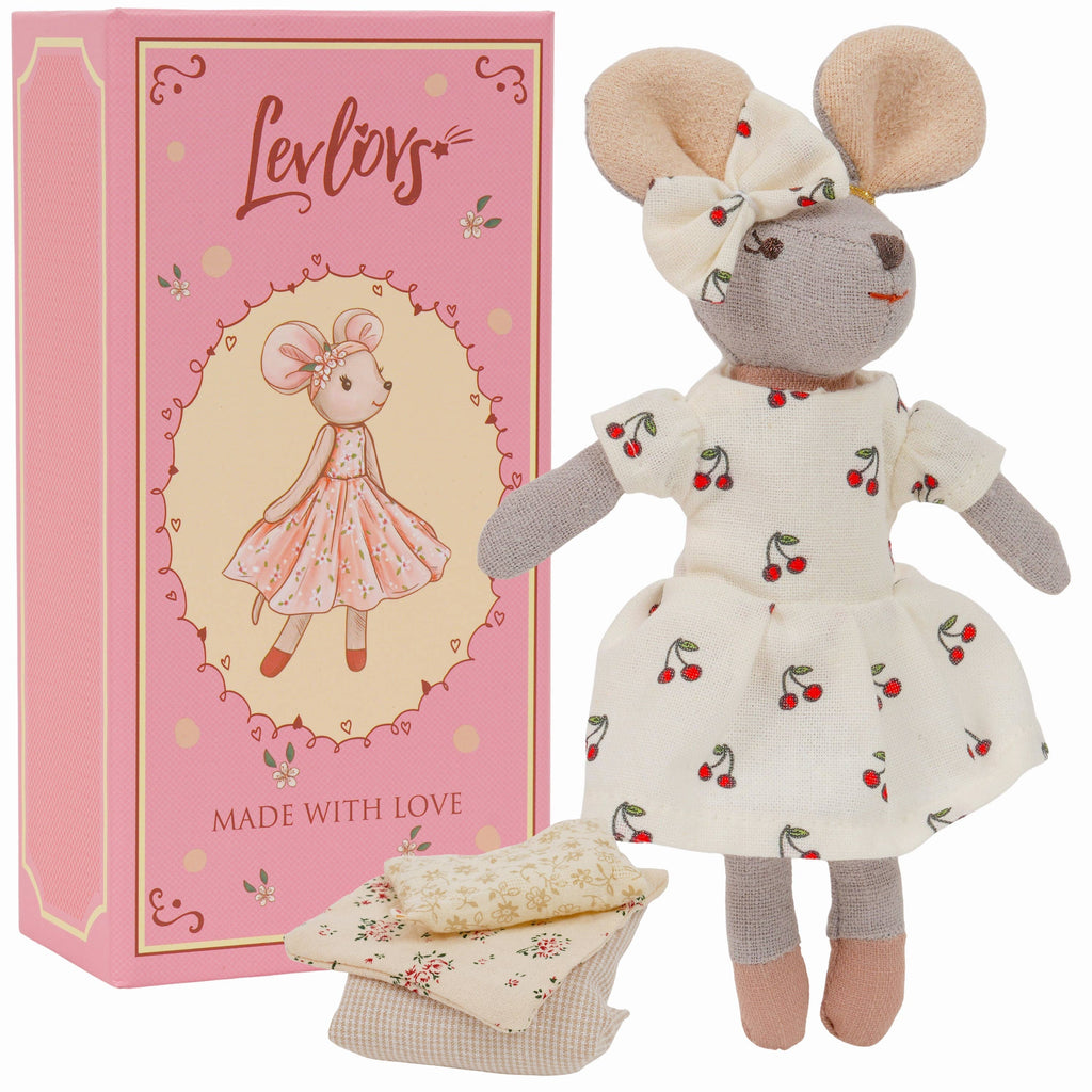 Levlovs Mouse Cherry in Her Keepsake Box