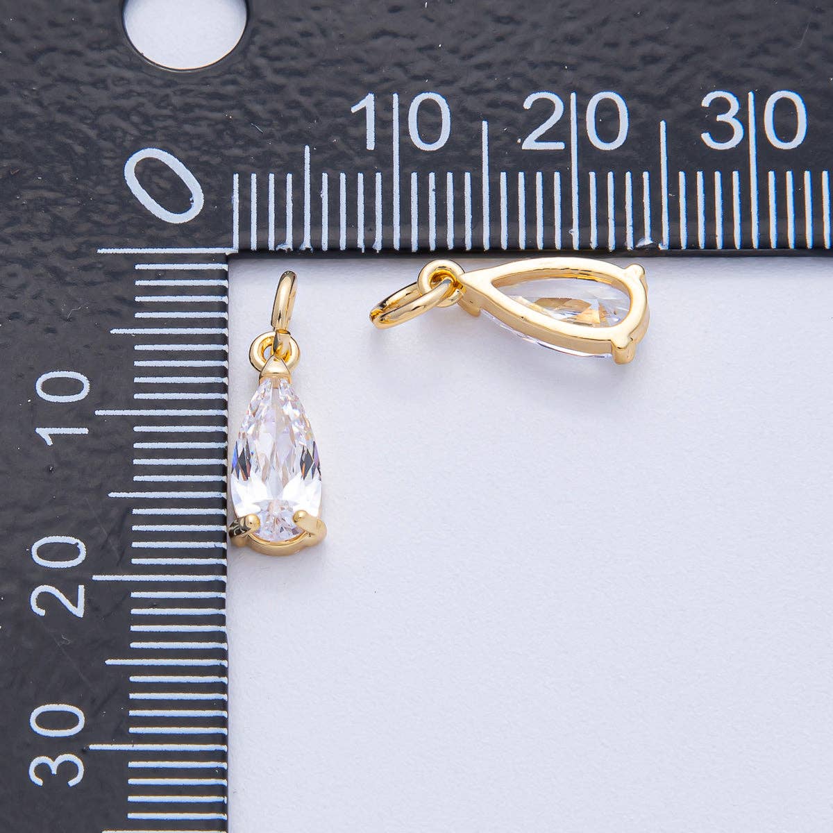 ✨ Teardrop Charm