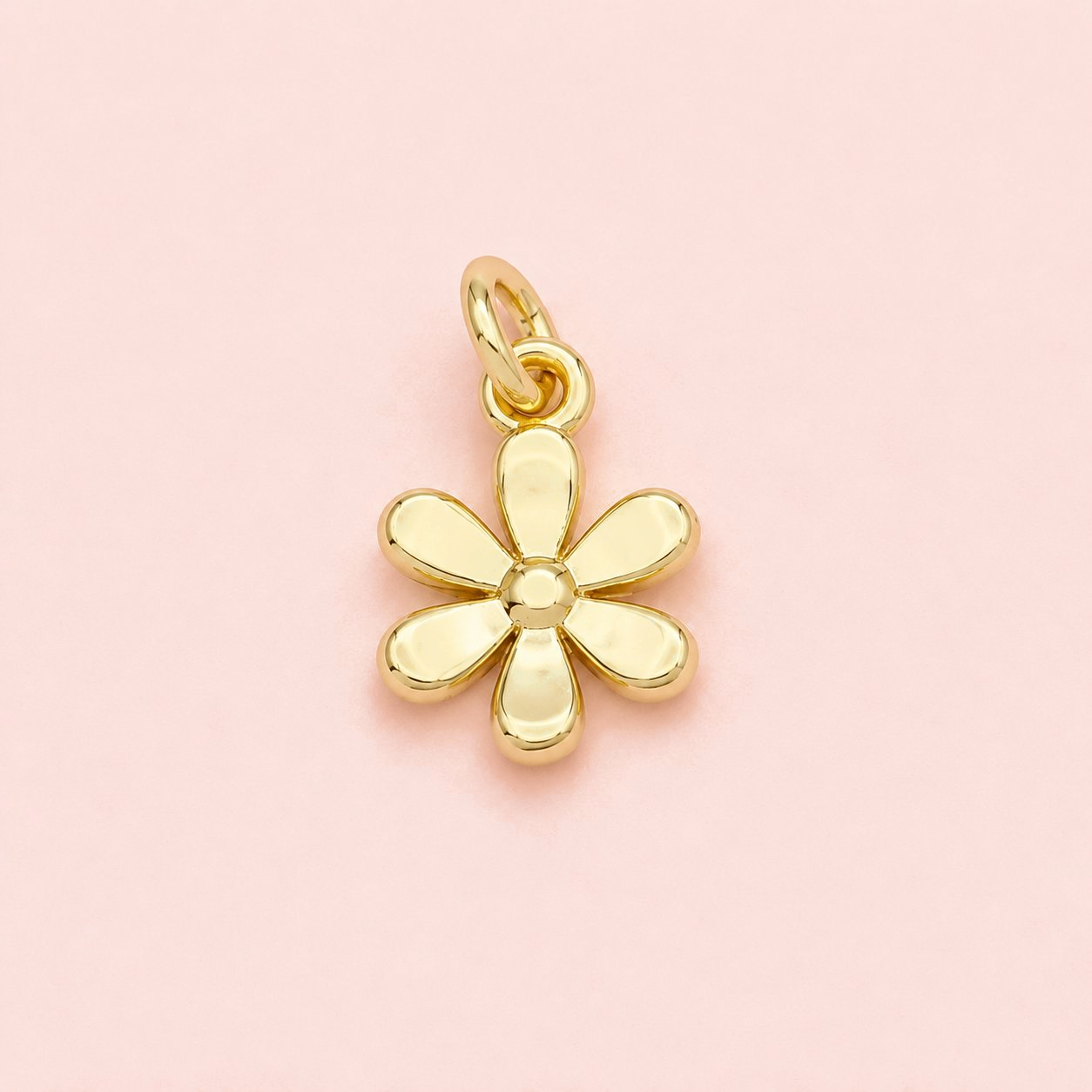 ✨ Gold Daisy Charm