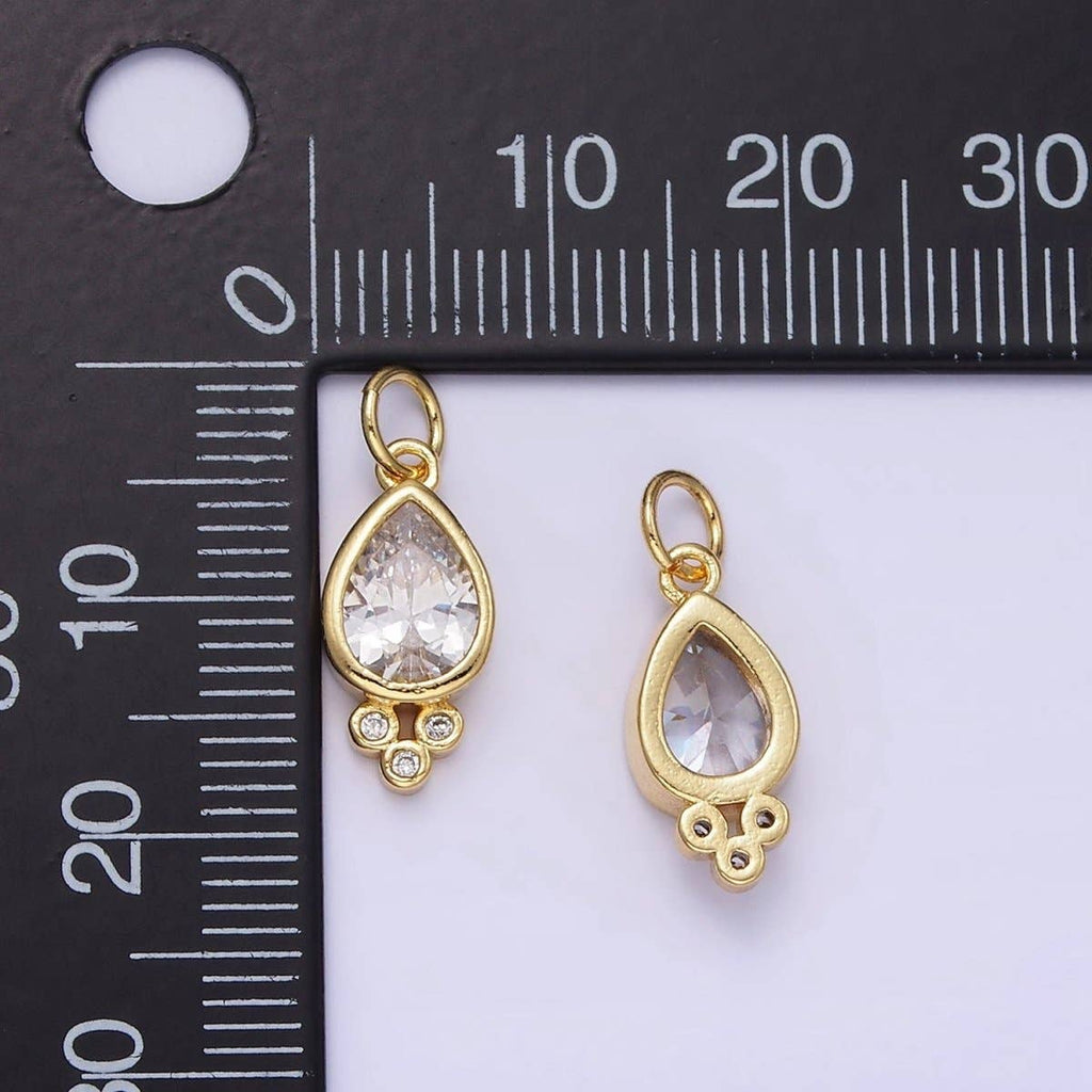 🟡 Triple Teardrop Charm