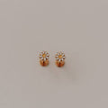 Carolina Daisy Flat Back Stud Earrings – Gold Floral Studs