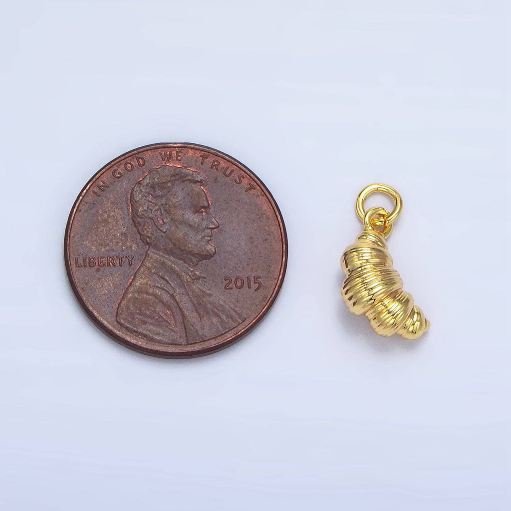 🥐 Mini Croissant Charm