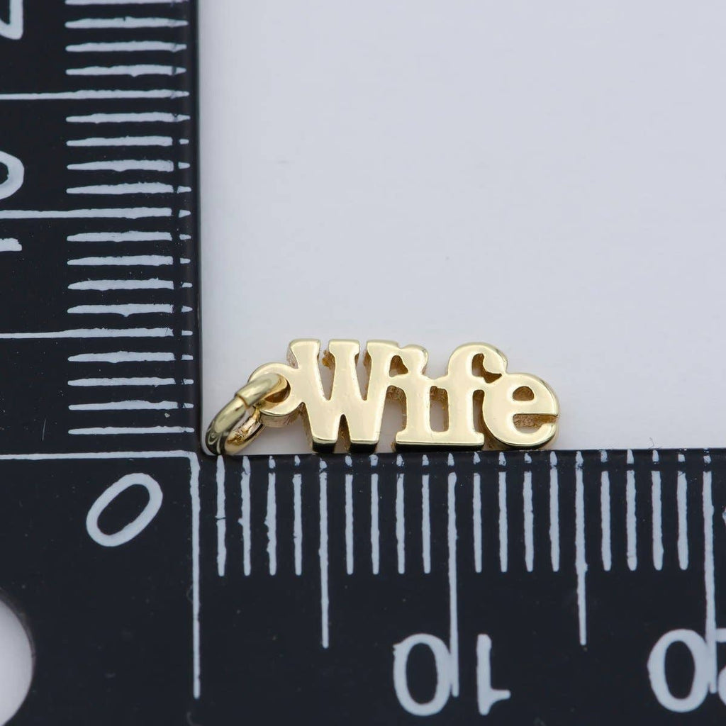 💛 Gold Wife Charm