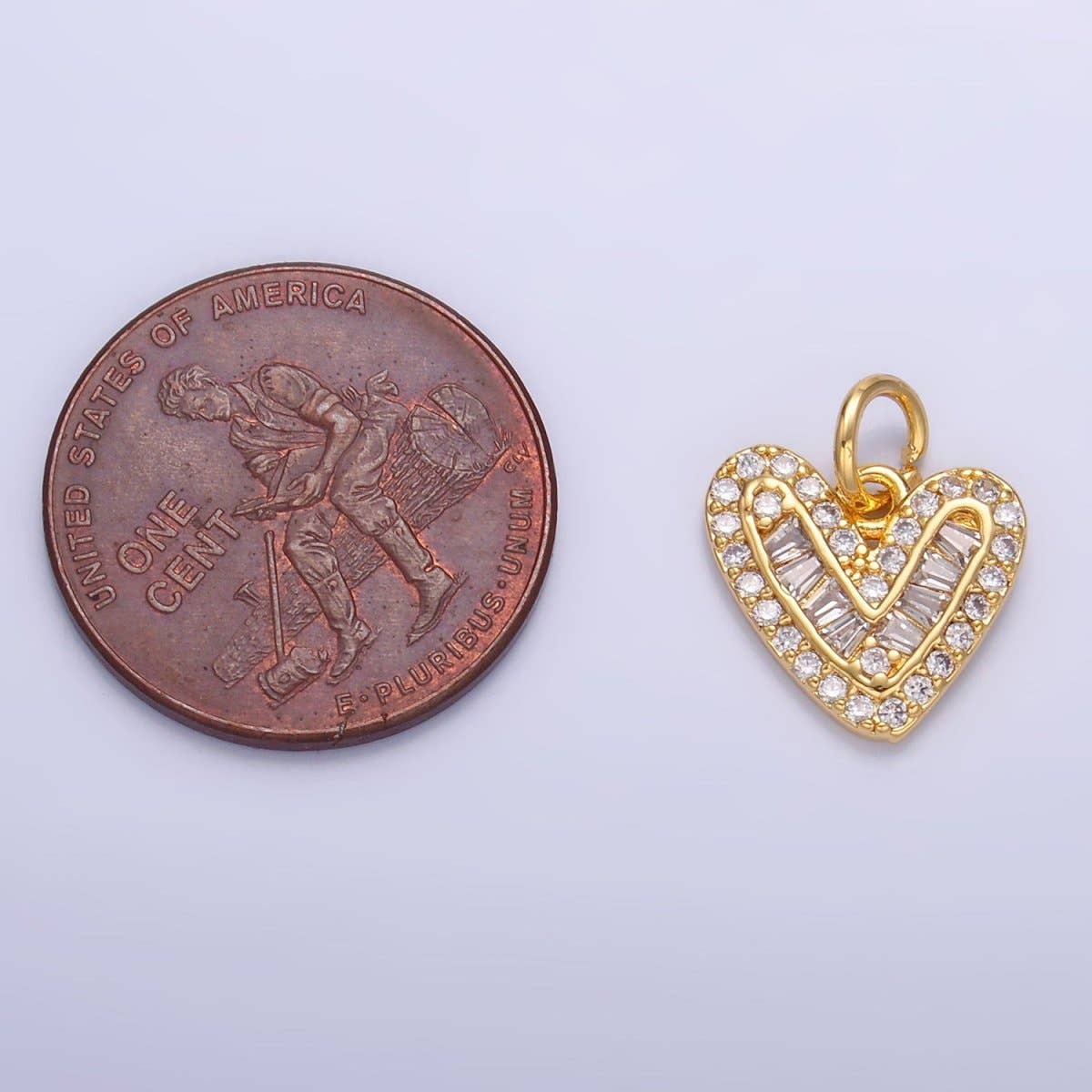 💛 Sparkling Sweetheart Charm