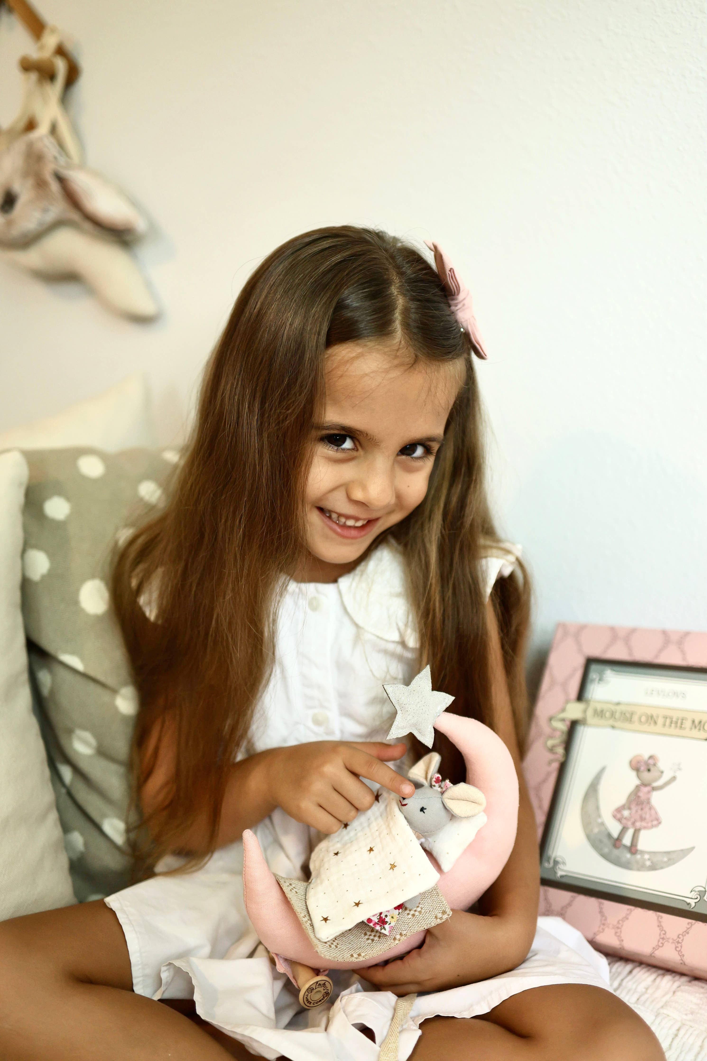 Levlovs Mouse Lili in Her Keepsake Box